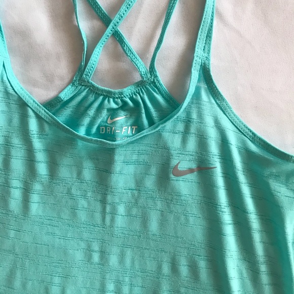 Nike Dri-Fit Aqua Blue Athletic Tank Top in xSmall - Picture 1 of 6
